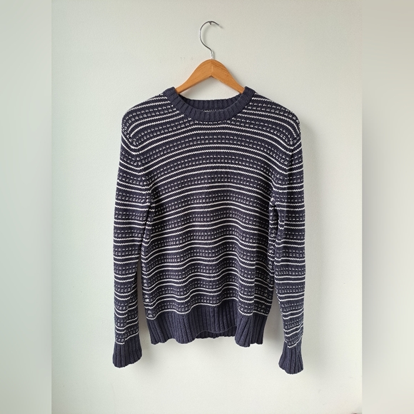 White and navy men knit sweater - Picture 1 of 3